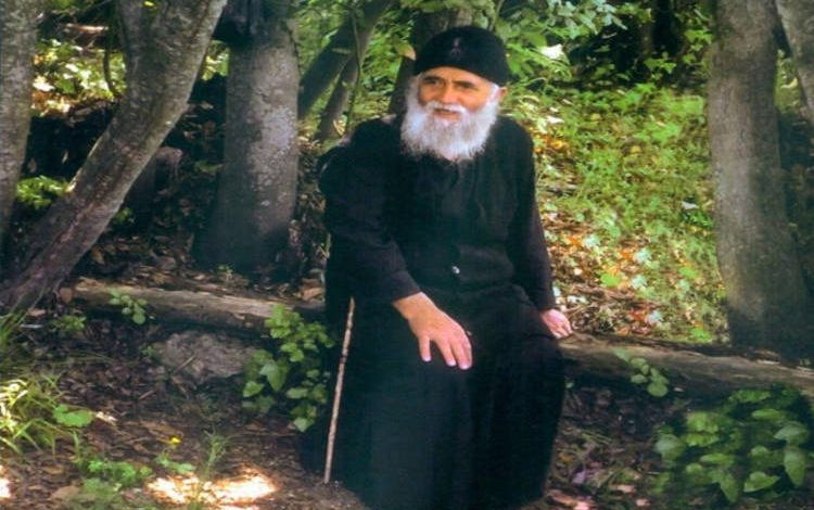 Άγιος Παΐσιος: Ο Θεός αγαπάει και φροντίζει ιδιαίτερα τους πολυτέκνους